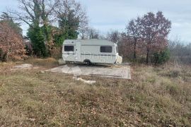 Poljoprivredno zemljište sa vodom Marčana, Marčana, Land