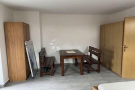 Sisak Stupno apartmanska kuća za radnike, Sisak - Okolica, Kuća