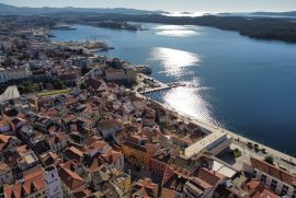 ŠIBENIK- STAN U CENTRU GRADA 136M2, Šibenik, Appartamento