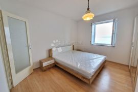 Top apartman 100 m od plaže !!, Senj, Apartamento