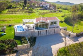 PREKRASNA VILA SA PANORAMSKIM POGLEDOM NA MOTOVUN, Motovun, Casa