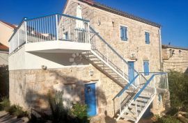 KUĆA NA OTOKU VISU 105m2, Vis, House