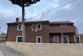 Prostrana kuća 228m2 sa 3 spavaće sobe -PRILIKA!, Ližnjan, House