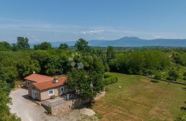 Prekrasna Villa sa prostranom okućnicom 9400 m², Labin, Kuća