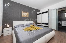 Prekrasna Villa sa prostranom okućnicom 9400 m², Labin, Kuća