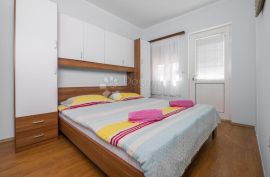 Prekrasna Villa sa prostranom okućnicom 9400 m², Labin, Kuća