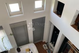 Prodaja Avangardnog stana, Maksimir, 126,87 m², 2.kat, Zagreb, Apartamento