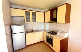 PRILIKA- Dvosoban stan s velikom terasom, Makarska, Apartamento