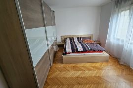 Dvosoban stan na odličnoj poziciji, Pula, Apartamento