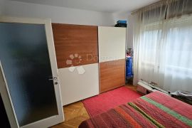 Dvosoban stan na odličnoj poziciji, Pula, Apartamento