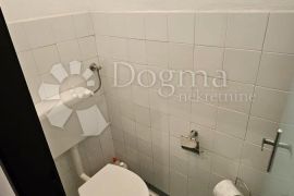 Dvosoban stan na odličnoj poziciji, Pula, Apartamento