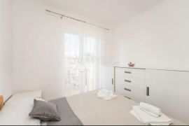 NOVALJA, ATRAKTIVAN APARTMAN, Novalja, Kвартира