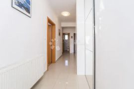 NOVALJA, ATRAKTIVAN APARTMAN, Novalja, Kвартира