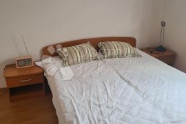 SRIMA, VODICE prekrasna apartmanska kuća, Vodice, Haus