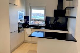 PENTHOUSE Crikvenica sa terasom od 90m2, Crikvenica, Stan