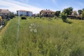 Prostrano zemljište na odličnoj lokaciji, Poreč, Земля