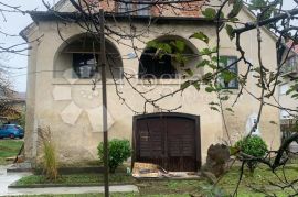 Ladanjska kuća u Glavnici pokraj Sesveta, Zagreb, House