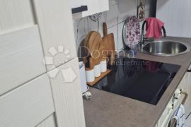 VODICE CENTAR, apartman na korak do plaže, Vodice, شقة