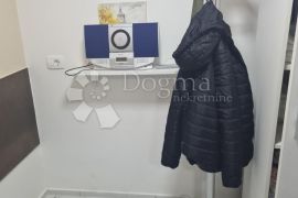 VODICE CENTAR, apartman na korak do plaže, Vodice, شقة