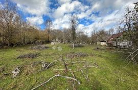 GOSPODARSKO IMANJE SMILJAN 2800M2 prilika !!!, Gospić - Okolica, Дом