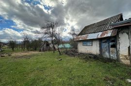 GOSPODARSKO IMANJE SMILJAN 2800M2 prilika !!!, Gospić - Okolica, Дом