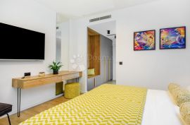 MARINA KOD TROGIRA – LUXUZNE VILLE LUCY ***** VILLA LEMON, Marina, Kuća