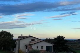 MODERNA VILLA S BAZENOM, 4 km OD MORA, Poreč, Famiglia