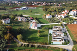 MODERNA VILLA S BAZENOM, 4 km OD MORA, Poreč, Famiglia