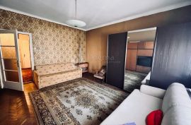 RETRO STAN U CENTRU ZA KOMPLETNU RENOVACIJU!!, Zagreb, Flat