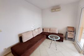 APARTMAN U PRIZEMLJU S OKUĆNICOM U BLIZINI PLAŽE, Malinska-Dubašnica, Flat