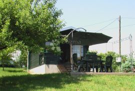 Romantične kućice u Majkovcu, Sveti Ivan Zelina, House