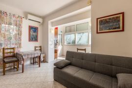 STAN NA BAČVICAMA 120 M OD MORA, Split, Wohnung