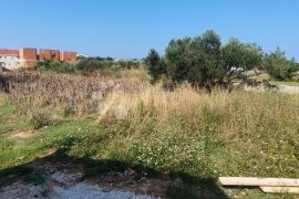 BIBINJE - Građevinsko zemljište pokraj marine Dalmacija, Bibinje, Terreno