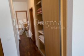 APARTMAN S POGLEDOM NA MORE ČIOVO, Okrug, شقة