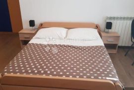 Kuća sa 6 apartmana, Umag, Umag, Kвартира