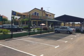 Restoran, Umag, Umag, Propriété commerciale