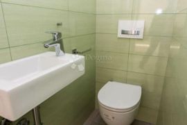 Martinkovac_85m2-2s+db sve novo!!, Rijeka, Appartment