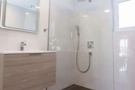 Martinkovac_85m2-2s+db sve novo!!, Rijeka, Appartment