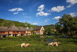 SINAC GRAĐEVINSKO ZEMLJIŠTE UZ VODENE MLINOVE I GACKU, Otočac, Land