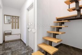 Odličan četverosobni stan u Pobrima, Opatija - Okolica, Apartamento