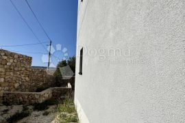 Novogradnja sa bazenom 180m2 Grižane, Vinodolska Općina, Casa