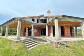 VIŠKOVO - DVIJE DVOJNE VILE 200m2 po 149.800, Viškovo, Haus