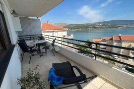 Predivan stan 86m² uz more, Trogir, Flat