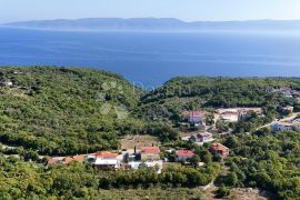 Apartmanska kuća s bazenom na frekventnoj lokaciji!, Labin, Casa