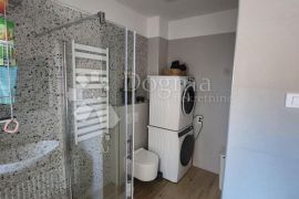 Luksuzan stan u centru grada dva balkona, Rijeka, Appartement