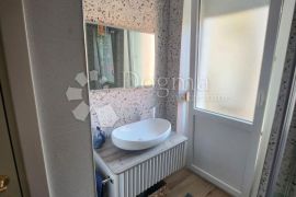 Luksuzan stan u centru grada dva balkona, Rijeka, Appartement