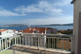 PENTHOUSE SA PANORAMSKIM POGLEDOM NA MORE, SEGET DONJI, Seget, Appartamento