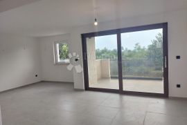 MALINSKA - DVA APARTMANA S OKUĆNICOM, Malinska-Dubašnica, Wohnung