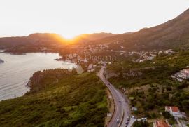 KUĆA U ŽUPI DUBROVAČKOJ S PANORAMSKIM POGLEDOM NA MORE, Župa Dubrovačka, Famiglia