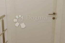 APARTMAN S POGLEDOM NA MORE - MALINSKA, Malinska-Dubašnica, Kвартира